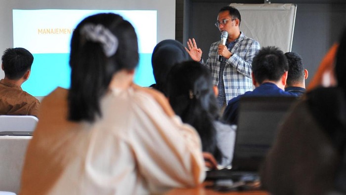 Penerapan AI di Dunia Perbankan Implementasi AI masuk hingga ke ranah perbankan. Hal itu menjadi bagian dari langkah strategis BTN untuk wujudkan misi menadi The Best Mortgage Bank in Southeast Asia.