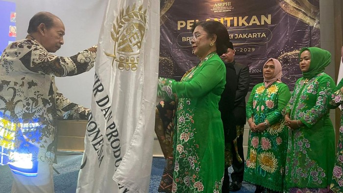 Pengukuhan Asephi Daerah Khusus Jakarta Asosiasi Eksportir dan Produsen Handicraft Indonesia mengukuhkan Asephi DKJ (Daerah Khusus Jakarta) yang menjadi payung bagi para pelaku dunia kerajinan di Jakarta.