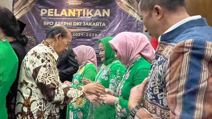 Asosiasi Eksportir dan Produsen Handicraft Indonesia mengukuhkan Asephi DKJ (Daerah Khusus Jakarta) yang menjadi payung bagi para pelaku dunia kerajinan di Jakarta.