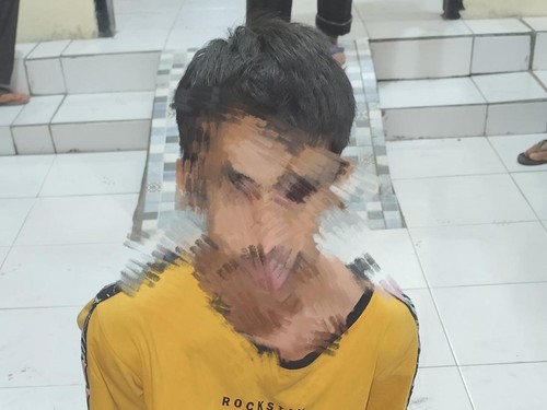 Polisi menangkap pria yang menjabret siswi SMP di Kempo, Dompu, Rabu (12/6/2024).