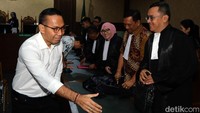 Pada Maret 2012, ada pertemuan antara Karunia dan Nyoman untuk menyusun harga perkiraan sendiri dan disepakati penggunaan data tunggal dari PT AIM. Proses lelang kemudian dikondisikan untuk memenangkan PT AIM. Setelah kontrak dilaksanakan, ternyata terdapat item-item seperti komposisi hardware dan software yang tidak sesuai dengan spesifikasi dalam surat perintah mulai kerja. Namun Nyoman telah menyetujui pembayaran 100 persen ke PT AIM.
