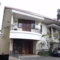 Marshanda untuk pertama kali membuka pintunya kepada kamera TV.  Tampil di FYP Trans7, aktris yang juga penyanyi itu memperlihatkan seisi rumahnya yang berada di komplek townhouse keluarganya. (Foto: YouTube TRANS7 OFFICIAL)