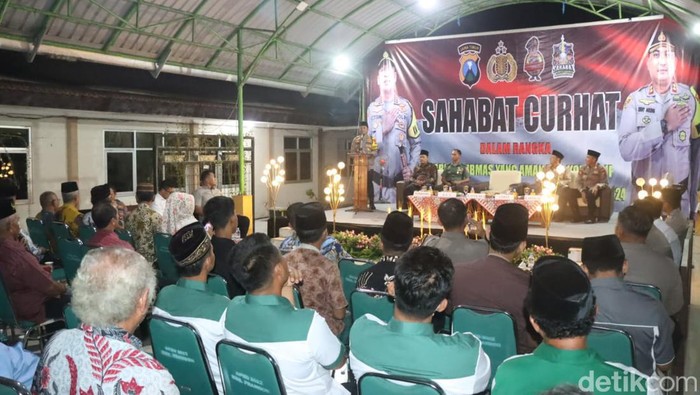 Sahabat Curhat Polresta Sidoarjo digelar di Prambon