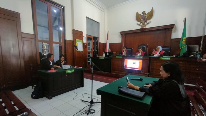 Sidang Steven Antoni anak buah gembong narkoba Fredy Pratama di PN Surabaya