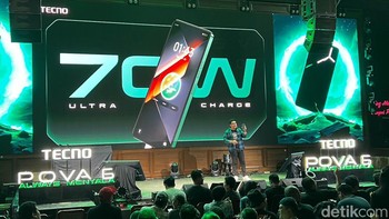 Baterai dan charger adalah aspek yang diunggulan dari Tecno Pova 6. Baterainya 6.000 mAh dengan charger 70W. Foto: detikINET/Anggoro Suryo Jati