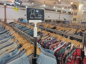 Video: 3 Rekomendasi Tempat Nge-thrift di Jakarta