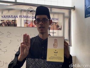 Mengaji dalam Kesunyian, Kisah Ustaz Dadi dan Rumah Quran Tuli
