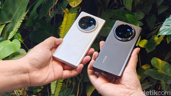6. Vivo X Fold 3 Pro dengan kepuasan 95,07% Foto: Adi Fida Rahman/detikINET