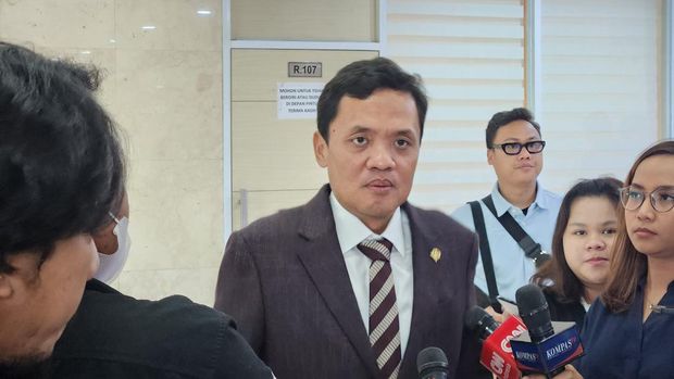 Waketum Gerindra Habiburokhman (Adrial/detikcom)