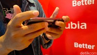ZTE resmi merilis Nubia Neo 2 5G di Indonesia. Segini harga jual dan spesifikasi yang ditawarkan.
