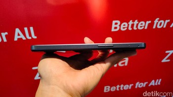 Ruang penyimpanannya sebesar 256 GB dengan teknologi USF 3.1. Foto: (Panji Saputro/detikINET).