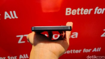 ZTE Nubia Neo 2 5G dibekali dengan prosesor Unisoc T820 Octa Core 2.7 GHz. Foto: (Panji Saputro/detikINET).