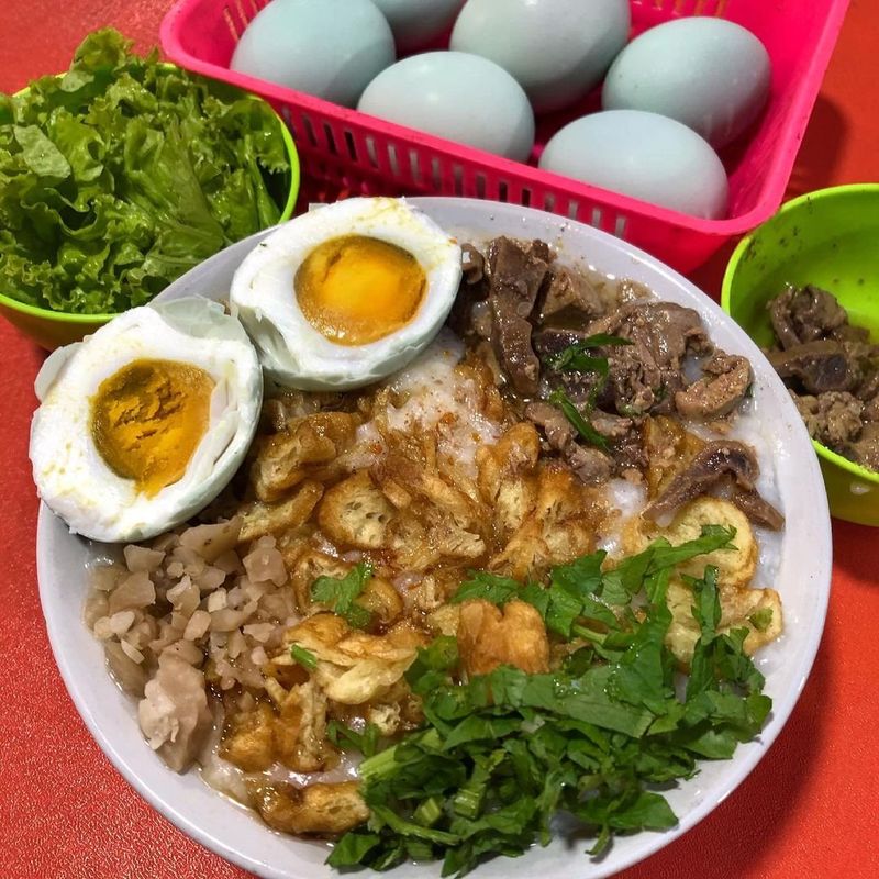 10 Tempat Makan Enak di Pasar 8 Alam Sutera, Soto hingga Bakmi Jambi
