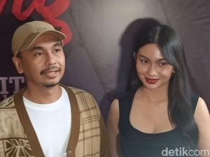 Ariel Tatum-Raditya Dika Bicara soal Adegan Ranjang hingga Merokok