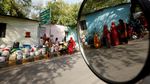 Panas Ekstrem di India Makin Menjadi-jadi, Antrean Air Bersih Kian Ramai