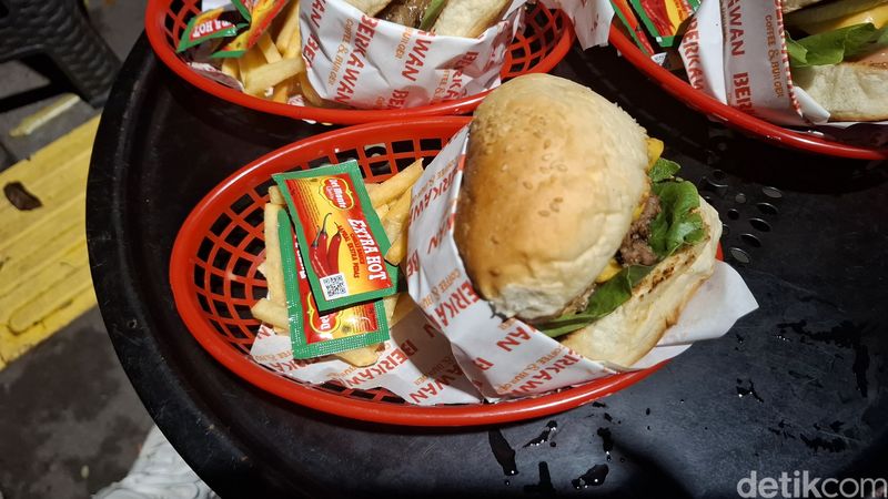 Berkawan Coffee n Burger
