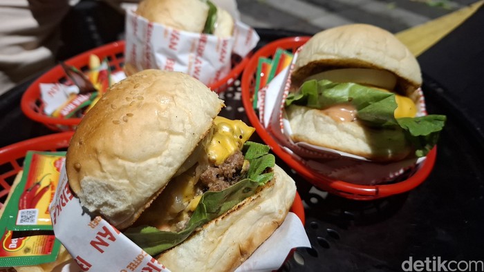 Berkawan Coffee n Burger Berkawan Coffee n Burger