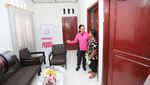 Tangis Bahagia Warga Lihat Rumah Usai Dibedah Bhayangkari