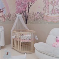 Kamar bayi makin cantik dan menggemaskan berkat lukisan kartun di dinding. Foto: Instagram/@jscmila