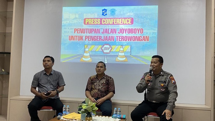 Konferensi pers dimulainya pengerjaan tunnel Terminal Joyoboyo-KBS.