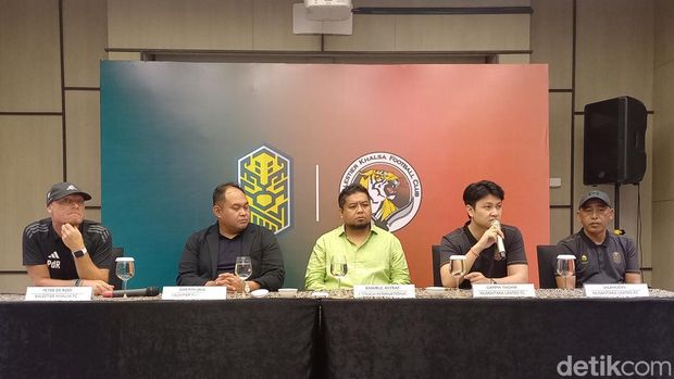Konferensi pers kerja sama Nusantara United dengan Balestier Khalsa di Hotel Alila Solo, Jumat (14/6/2024).