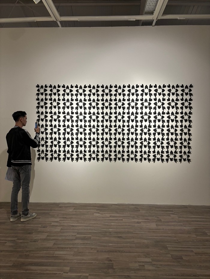 Long Weekend Ke Mana? Ada 12 Karya Seni Albert Yonathan Setyawan di Solo