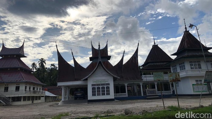 Masjid Tarekat Syattariyah yang berada di Kecamatan Ulakan, Padang Pariaman, Sumatera Barat. ( M. Afdal Afrianto/detikcom).