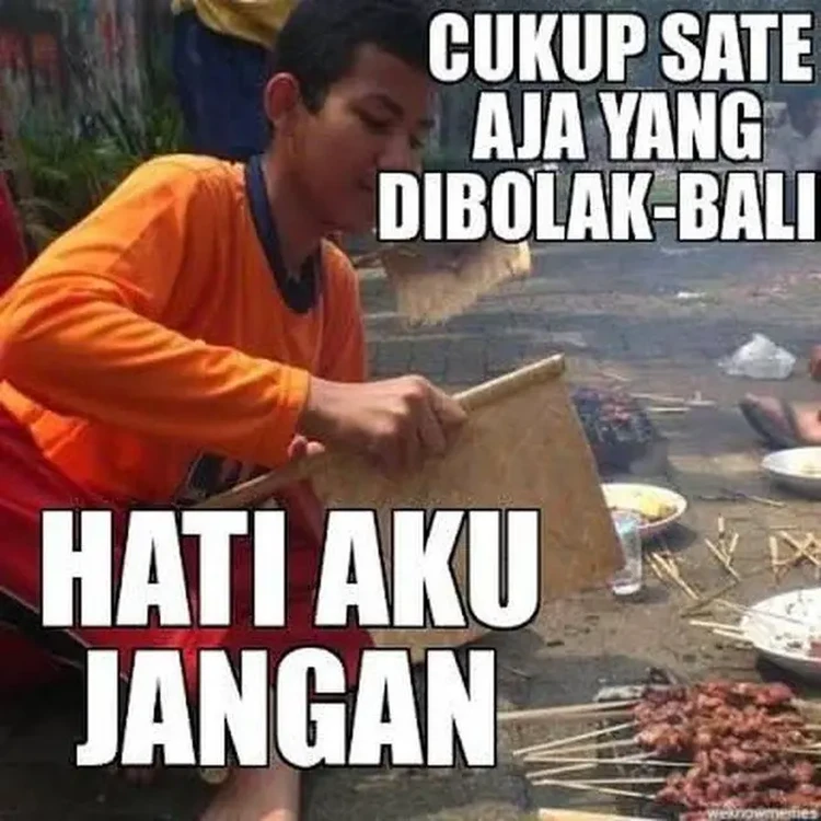 Saat lebaran Idul Adha, hampir setiap rumah pasti memiliki stok daging kambing. Berikut ini meme lucu soal menu spesial Idul Adha.