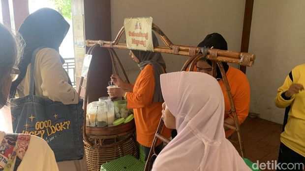 Mengenal kuliner Betawi di Museum Betawi, Setu Babakan, Jagakarsa, Jaksel