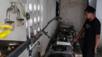 Pondok pesantren tersebut mampu mengolah sedikitnya 500 kg sampah organik per hari menjadi biogas yang digunakan sebagai pengganti alternatif gas LPG.