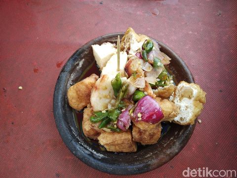 Tahu Gejrot Kaladama Mang Burhan