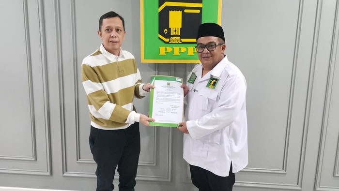 Yudi Nugraha menerima SK Rekomendasi nyalon di Pilbup Garut dari PPP