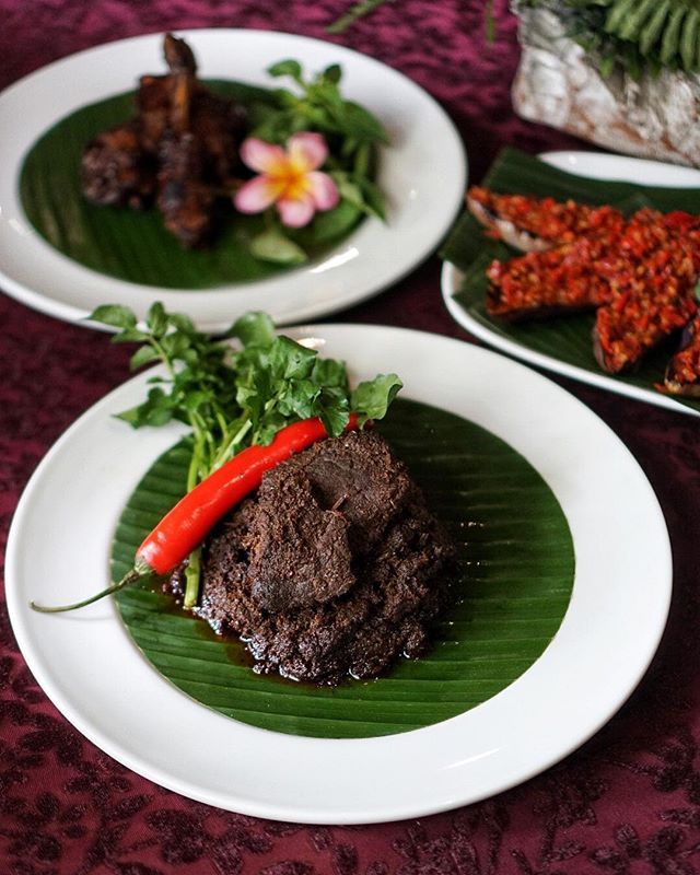 5 Nasi Padang 'Sultan' Termahal di Jakarta, Harganya Capai Rp 320 Ribu!
