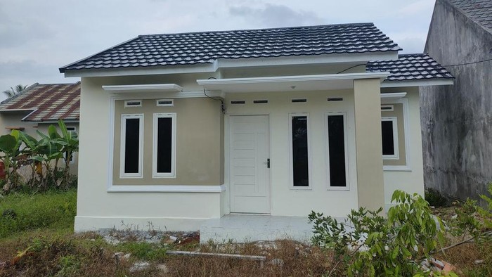 Tampilan depan rumah Bakau Indah.