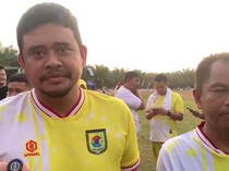 Bupati Sergai Masuk Bursa Wakil Bobby di Pilgubsu, Sempat Main Bola Bareng