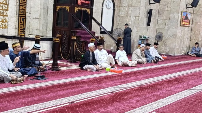 Bupati Kukar Edi Damansyah saat hadiri tes baca Quran bagi seleksi pejabat tinggi.