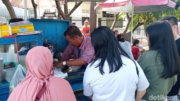 Es puter durian Cirebon.