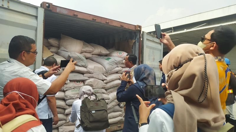 Jelang Idul Adha, Satgas Pangan Awasi Importasi Gula di Tanjung Priok. (Dok Satgas PanganPolri)