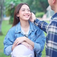 Sebelumnya nama Ririn Dwi Ariyanti sendiri sempat terseret dalam kasus rumah tangga Ijonk dan mantan istrinya, Dhena Devanka. Kala itu Ririn digosipkan menjadi orang ketiga penyebab retaknya rumah tangga Ijonk dan Dhena. Foto: Instagram/@ijonkfrizzy