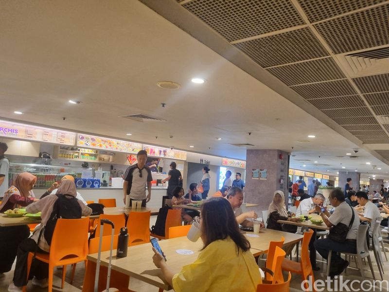 Kantin di Bandara Changi