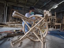 Potret Kerajinan Rotan Asal Cirebon yang Tembus Pasar Ekspor