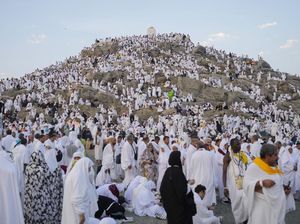 Apa Saja yang Dilakukan Jemaah Haji Saat Wukuf di Arafah?