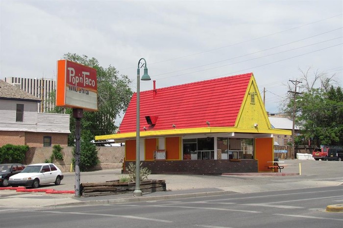 Sedih! 10 Restoran Cepat Saji Legendaris yang Populer Ini Akhirnya Tutup Sedih! 10 Restoran Cepat Saji Legendaris yang Populer Ini Akhirnya Tutup