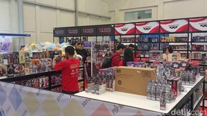 Booth komik-komik serta game buatan Indonesia yang bisa kamu baca dan coba disini. Foto: Ahsan Nurrijal/ detikHOT