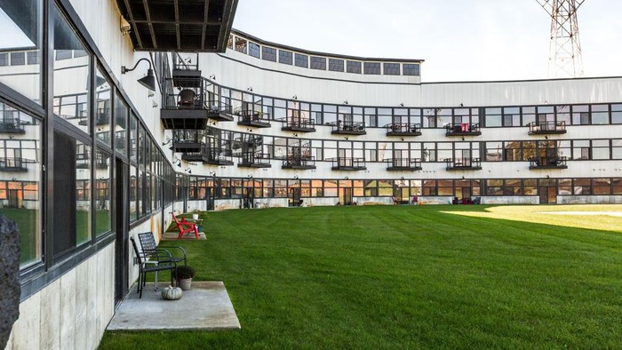 Stadium Lofts & Flats.