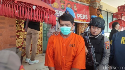 Sukojin, pemilik gudang gas LPG yang terbakar dan menewaskan belasan korban di Jalan Cargo Taman I, Denpasar, ditetapkan sebagai tersangka, Sabtu (15/6/2024).