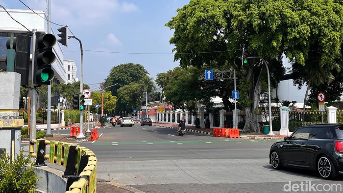Traffic light di dekat Istana kembali berfungsi