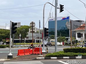 Lampu Merah Jadi Salah Satu Penyebab Macet di Jakarta