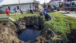 Tumpahan Minyak Mentah Cemari Sungai di Indramayu