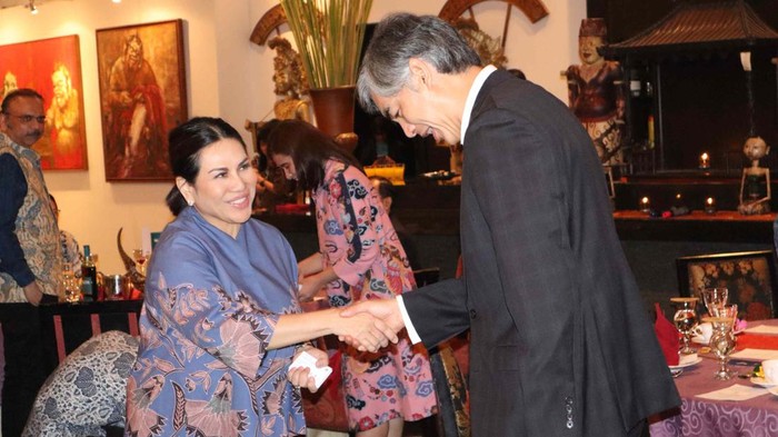 Ketua Umum DPP Indonesian National Shipowners’ Association (INSA) Carmelita Hartoto memberikan sambutan saat mengadakan pertemuan di Jakarta, Kamis (13/6/2024).
